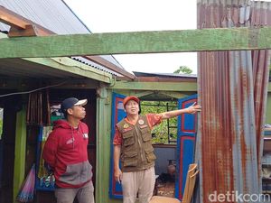 Video: Penampakan Rumah Warga Pangkep Rusak Diterjang Angin Puting Beliung