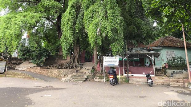 Situs Makam Pangeran Suryanegara Cirebon