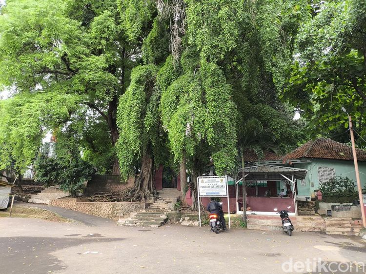Potret Situs Makam Pangeran Suryanegara Cirebon