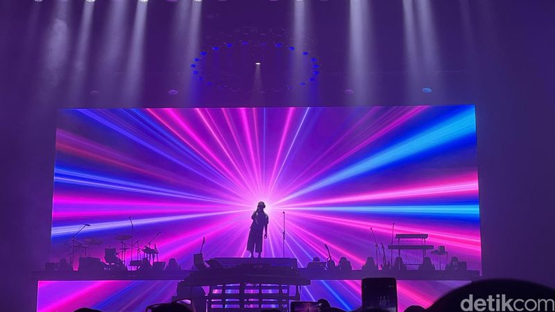 DPR menggelar konser The Dream Reborn in Jakarta 2024 pada Sabtu (14/12/2024) di BCIS (Beach City International Stadium), Ancol, Jakarta Utara.