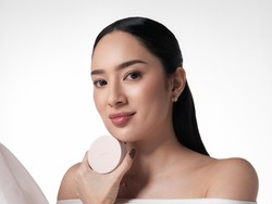 Dikenal Lewat Kuas Makeup, Aeris Beaute Kini Rilis Loose Setting Powder