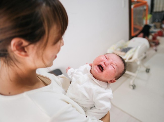 Tanda tangisan bayi tidak normal