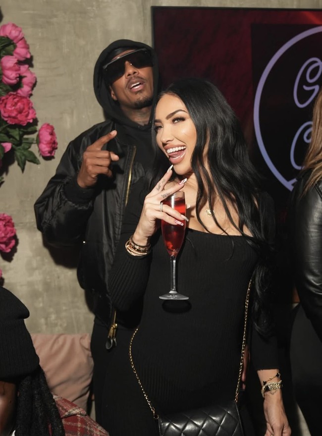 “Orang-orang menyebutnya dengan berbagai istilah, tapi aku hanya menjalani apa yang aku inginkan. Aku tidak menginginkan hubungan konvensional,” katanya.   Foto: Instagram