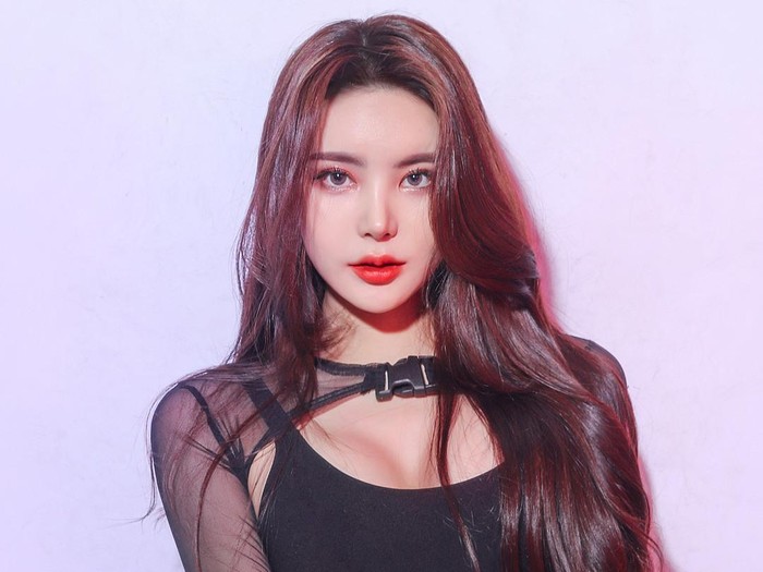 DJ Yesong divonis delapan tahun penjara imbas kasus menyetir dalam keadaan mabuk.