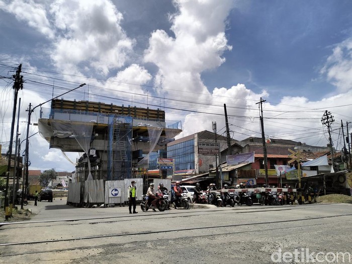 Flyover Nurtanio, Kota Bandung.