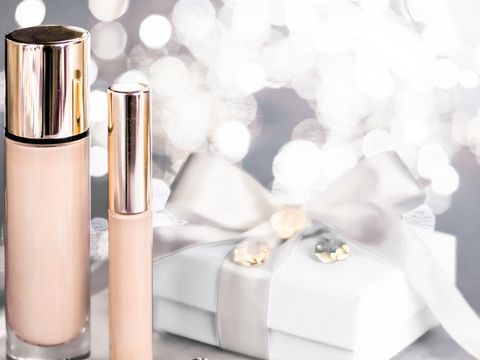 Ilustrasi makeup wanita