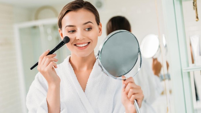 Ilustrasi makeup wanita