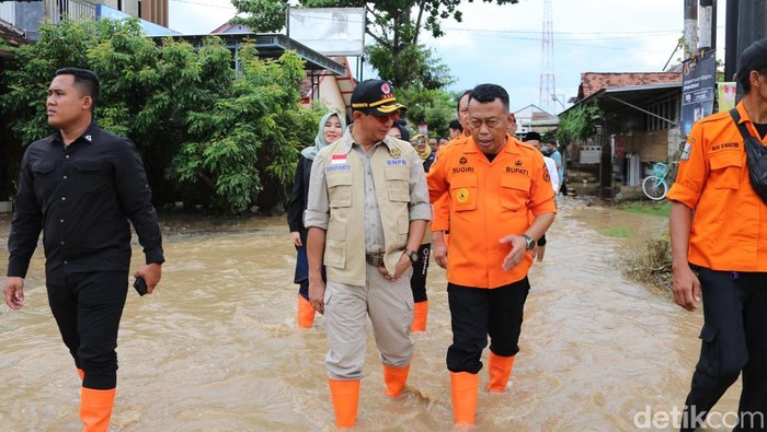 Kepala BNPB tinjau banjir Ponorogo