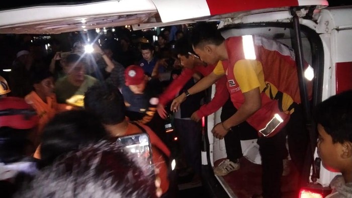 Pria berinisial YK (38) yang melompat di Pantai Tak Berombak (PTB), Kabupaten Maros, Sulawesi Selatan (Sulsel) ditemukan meninggal dunia.