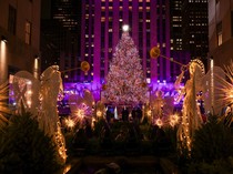New York City Bercahaya Sambut Natal