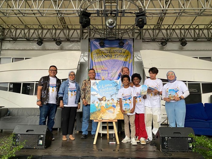 Novel Lima Bintang Timur