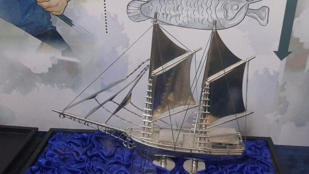 Pewter, oleh-oleh khas Bangka Belitung.