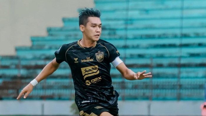 Kapten PSIS, Septian David masih harus absen saat timnya bertandang ke markas PSS Sleman.