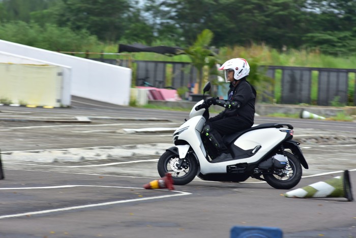 Test ride Honda CUV e: