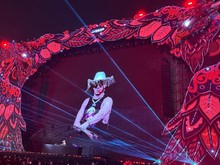 Momen Epik Timmy Trumpet di DWP, Bawa Bernadya hingga Pecahin Botol di Kepala
