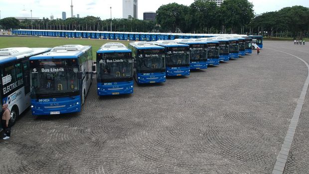 Transjakarta operasikan 90 bus listrik high deck dari SAG