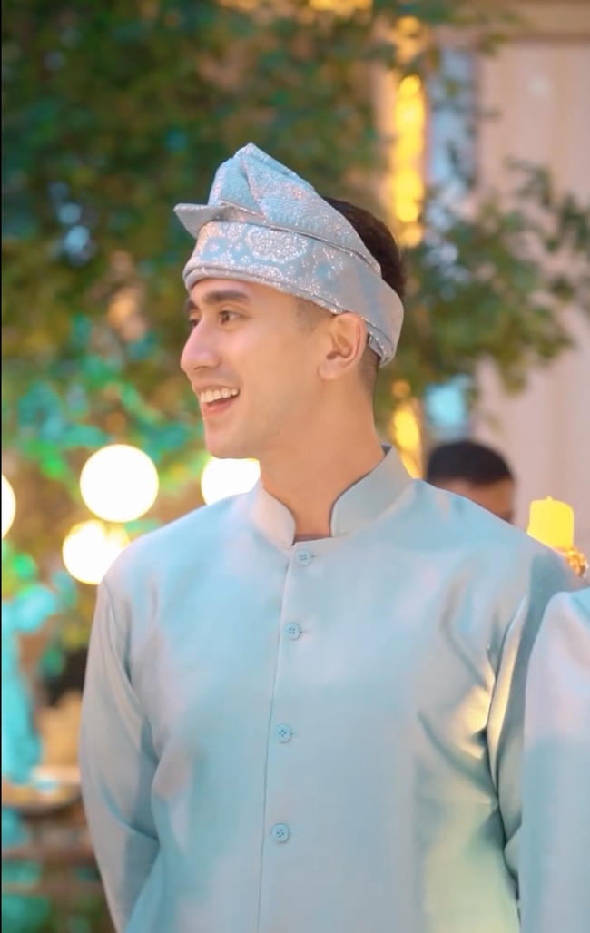 Sempat digosipkan dekat dengan Putri Zulhas, Verrel Bramasta beberapa waktu lalu justru terlihat tampil sebagai groomsman di acara pernikahan Putri Zulhas dan Zumi Zola. Foto: Instagram/@bramastavrl