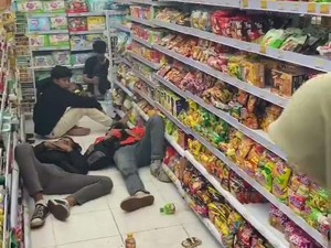 Jatim Sepekan: Sejoli Mesum Dalam Tenda-Komunitas CB Piknik di Minimarket