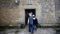 Pada tanggal 26 September 2024, Hostal de Pinos, yang terletak di jantung Catalonia, menandai tonggak sejarah yang luar biasa—500 tahun beroperasi secara terus-menerus.