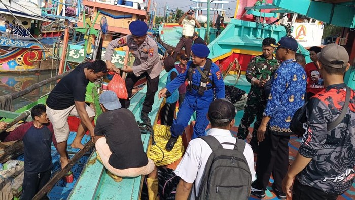 7 ABK diselamatkan Polairud Polres Lamongan