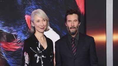 Isu Keanu Reeves Nikah Diam-diam Isu Keanu Reeves Nikah Diam-diam