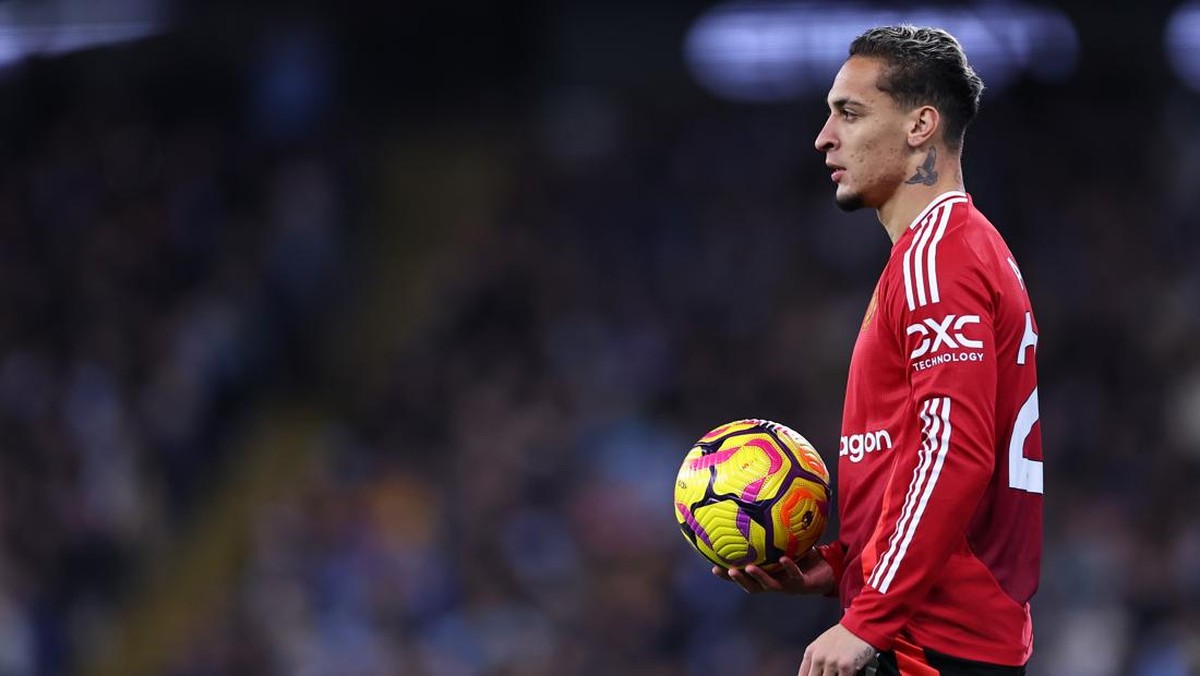 Antony diberi kisi-kiri oleh Ruben Amorim agar bisa mengeluarkan potensi terbaiknya di MU. (Foto: Robbie Jay Barratt - AMA/Getty Images)