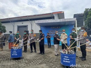 Rokok-Minol Ilegal yang Rugikan Negara Rp 345 Juta Dimusnahkan di Blitar