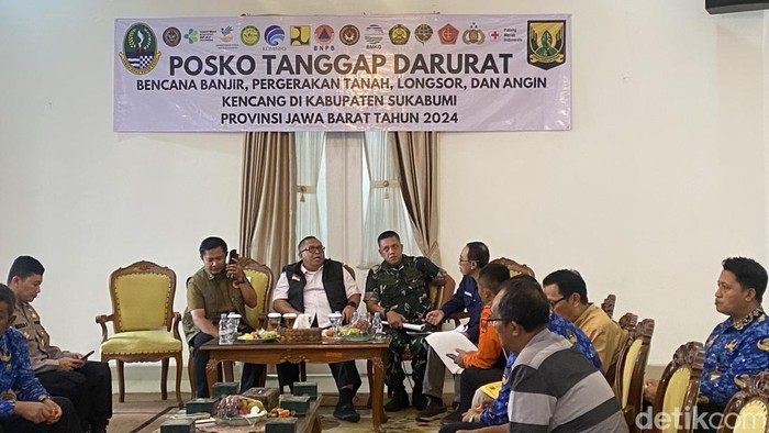 Bupati Sukabumi Marwan Hamami di Posko Utama TDB, Pendopo Sukabumi.