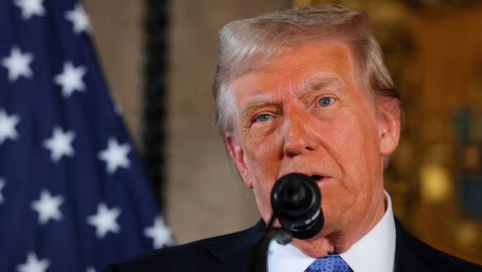 U.S. President-elect Donald Trump delivers remarks at Mar-a-Lago in Palm Beach, Florida, U.S., December 16, 2024. REUTERS/Brian Snyder Purchase Licensing Rights