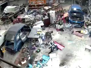 Video Dahsyatnya Gempa M 7,3 di Vanuatu Terekam CCTV