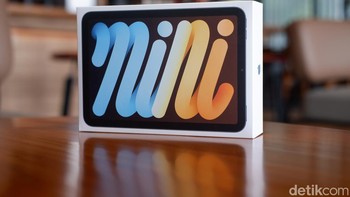 iPad Mini 7 2024 memulai debut perdana pada Oktober lalu. Kini sudah hadir resmi di Indonesia. Foto: Adi Fida Rahman/detikINET