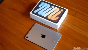Berikut harga iPad Mini 7 2024 di Indonesia - iPad Mini 7 2024 128 GB Rp 9.499.000; iPad Mini 7 2024 256 GB Rp 11.499.000; iPad Mini 7 2024 512 GB Rp 15.499.000 Foto: Adi Fida Rahman/detikINET