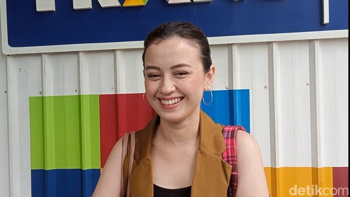 Kimberly Ryder saat ditemui di kawasan Transmedia.
