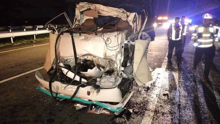Kondisi pikap yang kecelakaan di Tol Gempas