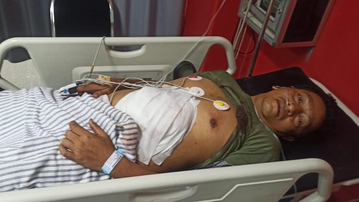 Korban pembacokan di Malang saat mendapat perawatan