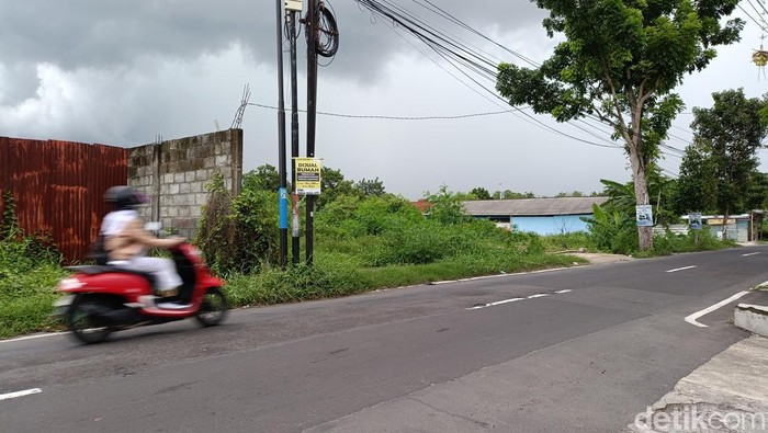 Lokasi pembegalan di depan Puskemas Gamping, Sleman, Selasa (17/12/2024).