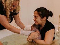 Nitika Willy Lahiran Lewat Persalinan Water Birth, Apa Maksudnya?