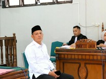 Bupati Pasaman Dituntut 6 Bulan Bui Kasus Kampanye di Musala