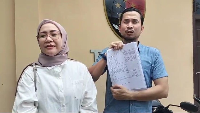 Pengusaha bernama Ririn Agita Riani melaporkan Pemkab Polewali Mandar (Polman) ke polisi.