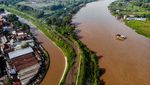 Perahu Penyeberangan di Sungai Brantas Raup Omzet Rp 24 Juta per Bulan