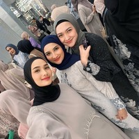 Faby Marcelia dikenal sebagai pemeran FTV dan sinetron kini menjalani kehidupan sebagai ibu tunggal. Faby Marcelia pernah menikah dengan Revand Narya pada 2013. Tapi sayang pernikahan itu tidak berlangsung dan berakhir dengan perceraian. Dari pernikahan itu keduanya dikaruniai dua orang anak. Foto: Dok. Instagram @fabymarcelia.