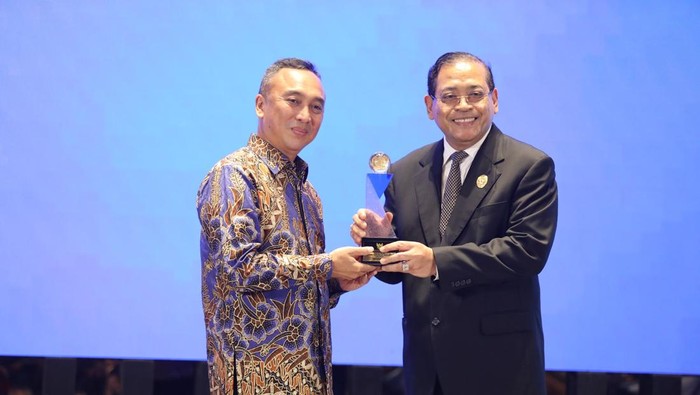 Polri meraih peringkat dua kualifikasi Informatif kategori Lembaga Negara dan Lembaga Pemerintah Non Kementerian dalam Penghargaan Keterbukaan Informasi Publik (KIP) 2024. (dok. ist)