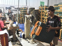 Potret Konveksi Koper di Bekasi, Dijual Mulai Rp 350 Ribu