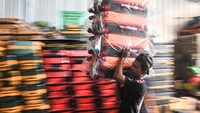Koper tersebut dipasarkan ke seluruh wilayah Indonesia dengan harga jual Rp350.000 hingga Rp550.000.   