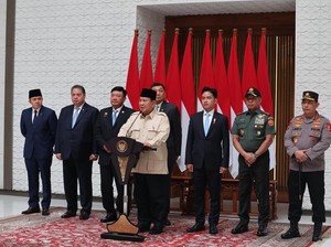 Prabowo Hanya Didampingi Seskab Teddy Saat Hadiri KTT D-8 di Mesir