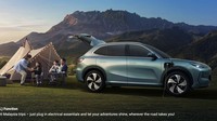Mobil ini juga memperkenalkan Baterai Aegis Short-Blade yang canggih, generasi baru baterai Lithium Ferro Phosphat (LFP), yang menetapkan tolok ukur baru dalam hal keselamatan, efisiensi, dan performa untuk kendaraan listrik.  Foto: Dok. Proton