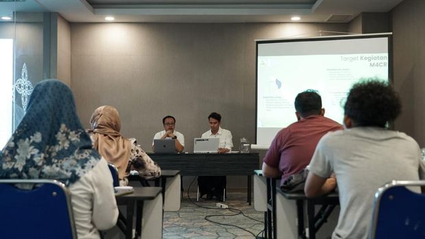 Provincial Project Implementation Unit (PPIU) M4CR BRGM Sumut Aditya Wahyu Putra saat memberikan keterangan di Medan (Dok. BRGM)