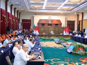 Pj Adhy Ungkap Potensi Bencana di Jatim Saat Rakor Bareng Menko PMK-BNPB