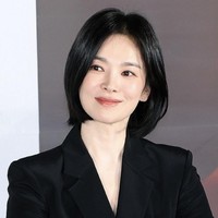 Dark Nuns menjadi tantangan baru bagi Song Hye Kyo, yang selama ini langganan membintangi film dan drama romantis. Setelah kesuksesan drama thriller The Glory, dia ingin terus menunjukkan sisi barunya kepada fans. Foto: dok. Instagram @kyo1122
