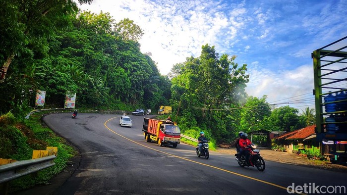 Tanjakan Buleud Sukabumi